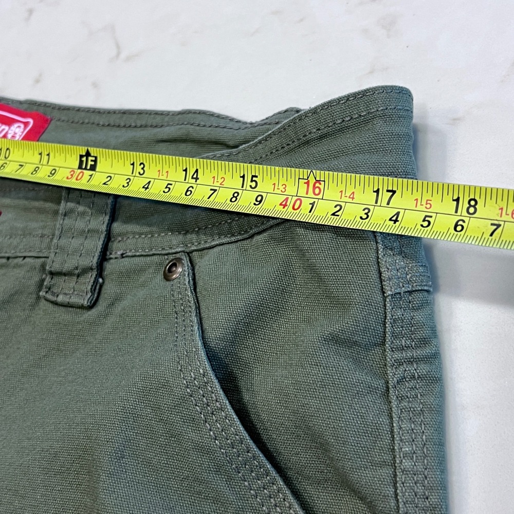 Coleman Olive Green Canvas Utility Shorts Size 34 Stretch Cotton Outdoor READ - Picture 6 of 11